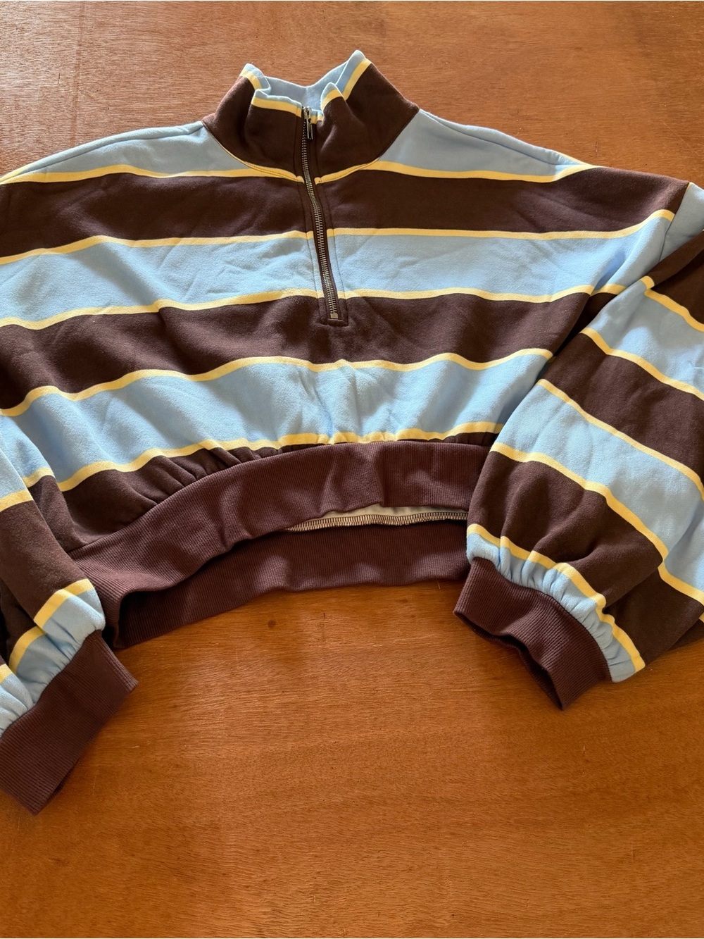 Out From Under Take It Easy Cropped Quarter Zip Pullover Sweatshirt Size Medium